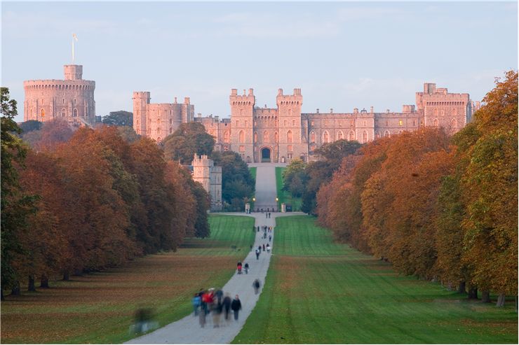 El castillo de Windsor, visto desde el Long Walk